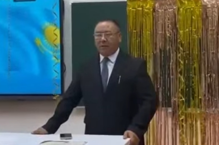 23 мамыр “Білімім-Отаныма” атты біріңғай сынып сағаттары өтілді.